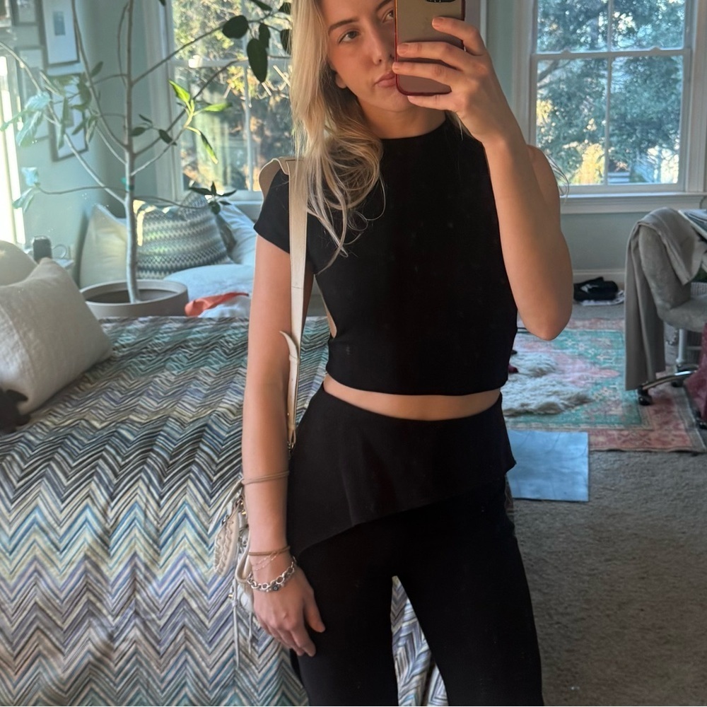 ARE YOU AM I Elegant Black Asymmetrical Crop Top